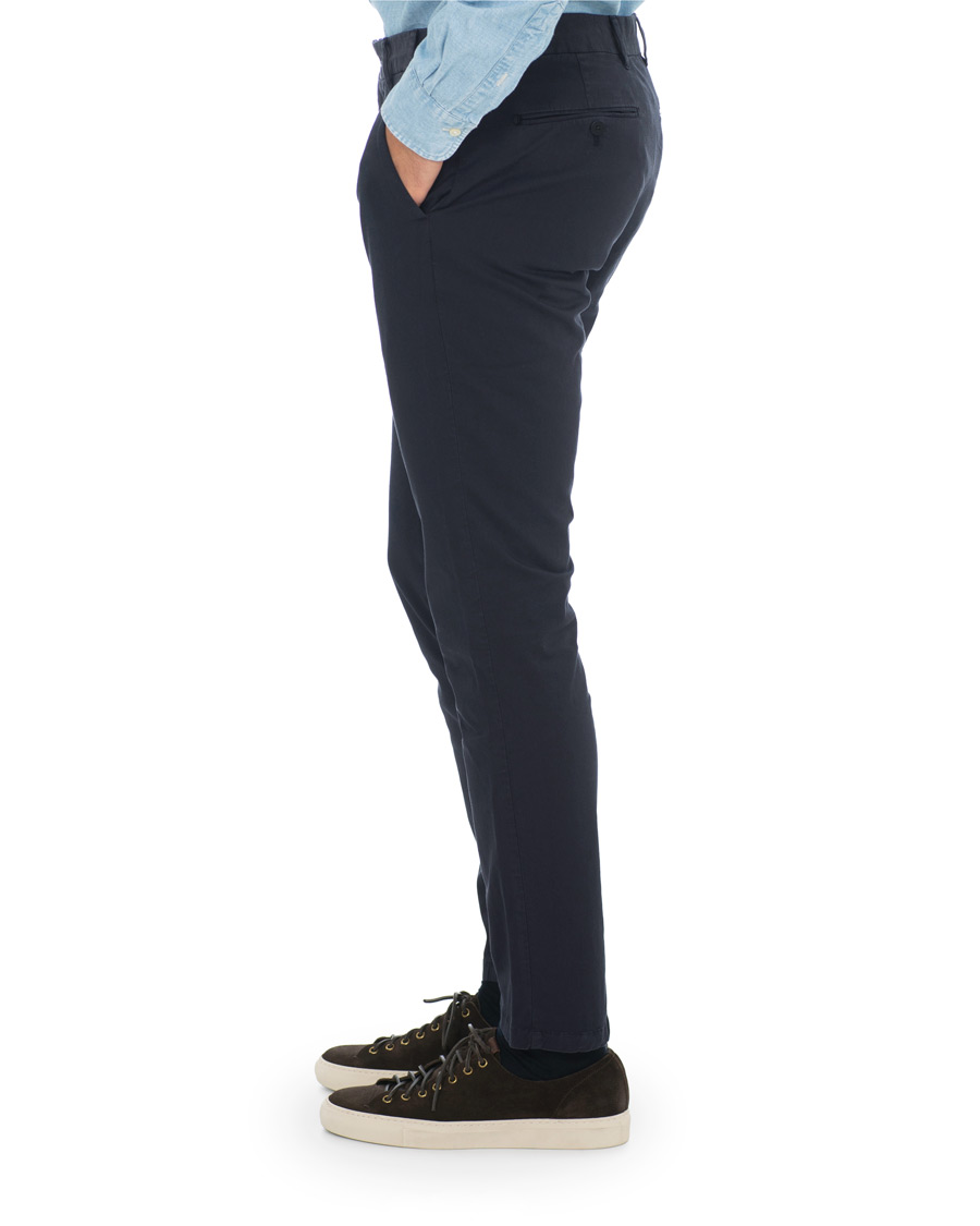 Heren | Broeken | Norse Projects | Aros Slim Light Stretch Chinos Dark Navy