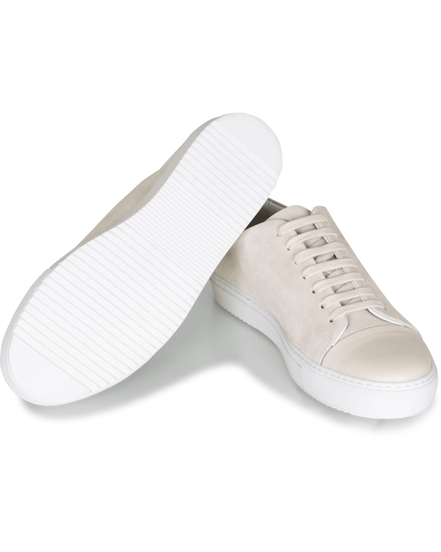 Heren | Axel Arigato Cap Toe Sneaker Off White Suede | Axel Arigato | Cap Toe Sneaker Off White Suede