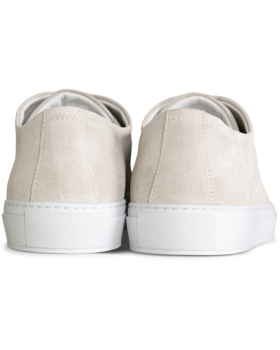 Heren | Axel Arigato Cap Toe Sneaker Off White Suede | Axel Arigato | Cap Toe Sneaker Off White Suede