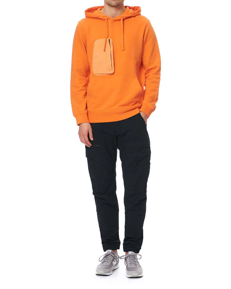 Heren | Truien | Peak Performance | Combined Hoodie Orange