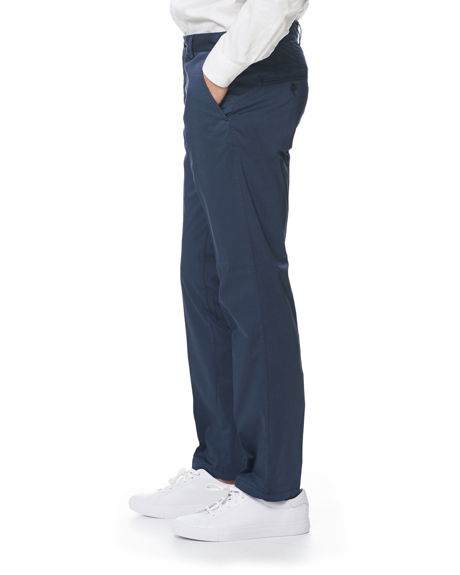 Heren | Broeken | Tiger of Sweden | Truman Satin Chinos Navy