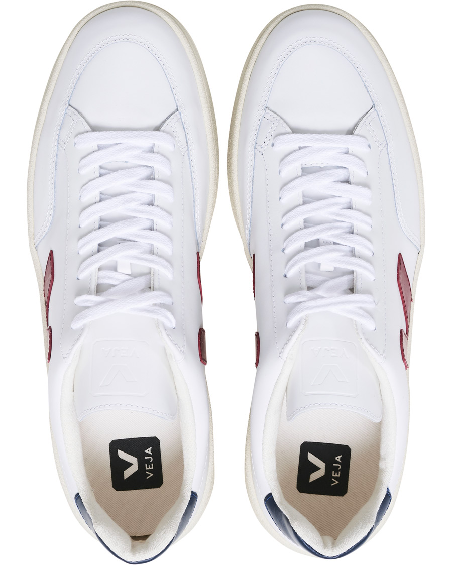 Heren | Veja V-12 Leather Sneaker White Marsala/Nautico | Veja | V-12 Leather Sneaker White Marsala/Nautico