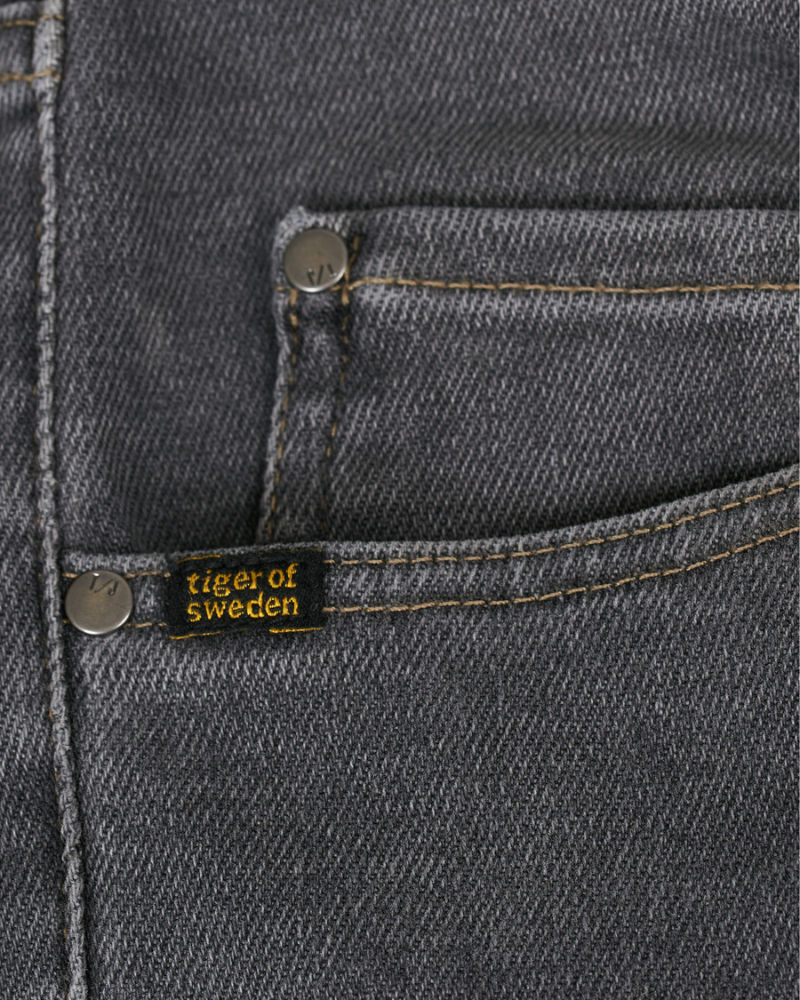 Heren | Jeans | Tiger of Sweden Jeans | Slim Trip Organic Cotton Stretch Jeans Grey