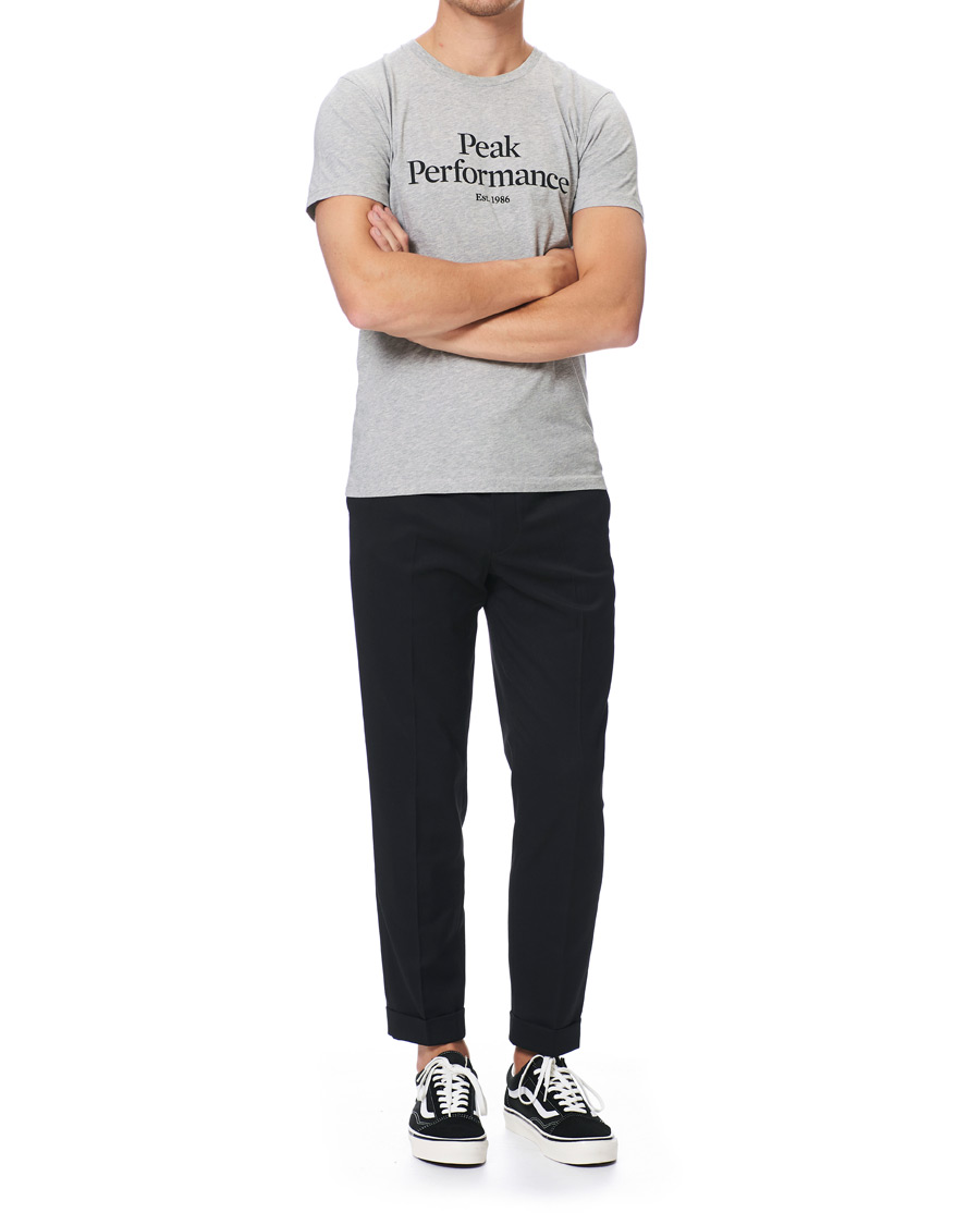 Heren | T-shirts | Peak Performance | Original Logo Crew Neck Tee Light Grey Melange
