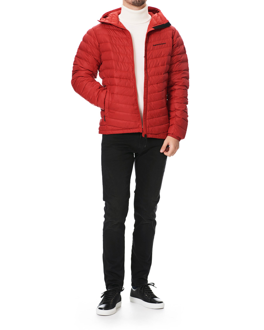 Heren | Jassen | Peak Performance | Frost Liner Down Hooded Jacket Red