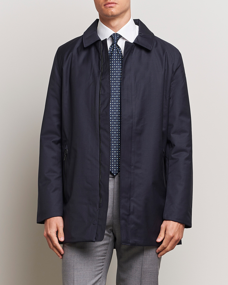 Heren | Trotseer de regen in stijl | UBR | Regulator Coat Savile Dark Navy Wool
