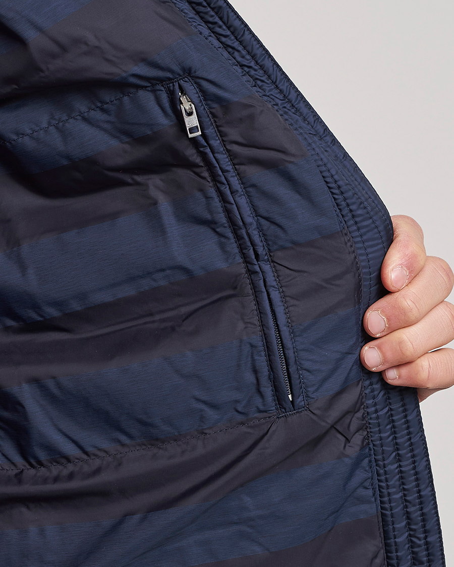 Heren | Jassen | GANT | The Light Down Jacket Evening Blue