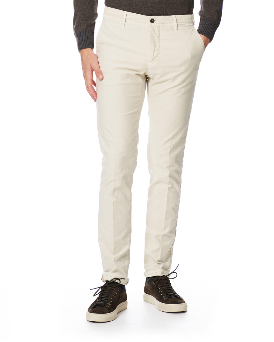 Heren | Broeken | Incotex | Slim Fit Garment Dyed Washed Slacks Off White