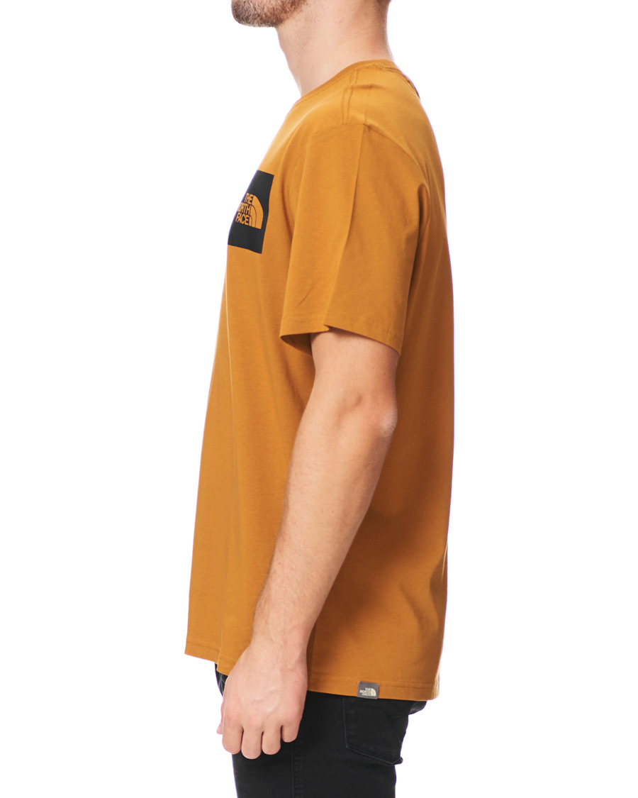 Heren | T-shirts | The North Face | Crew Neck Tee Timber Tan