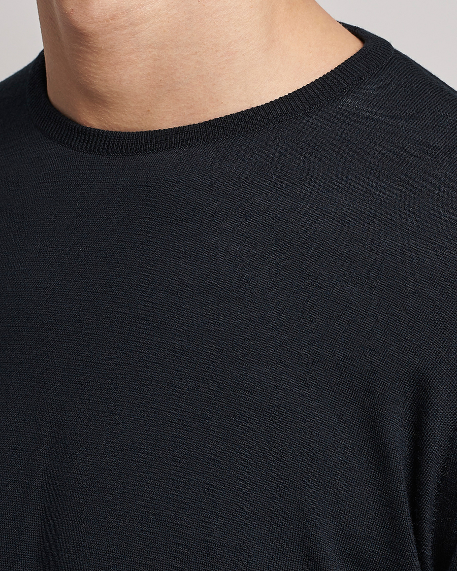 Heren | Truien | John Smedley | Lundy Extra Fine Merino Crew Neck Black