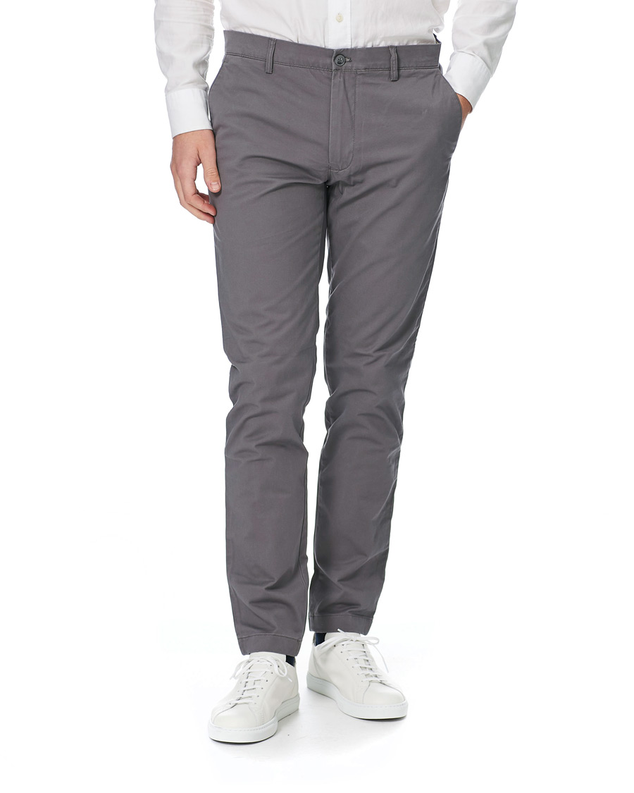 Heren | Broeken | Club Monaco | Connor Cotton Stretch Chino Grey