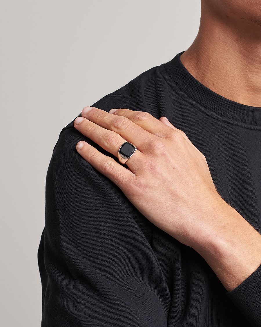 Heren | Kerstcadeaus | Tom Wood | Cushion Black Onyx Ring Silver