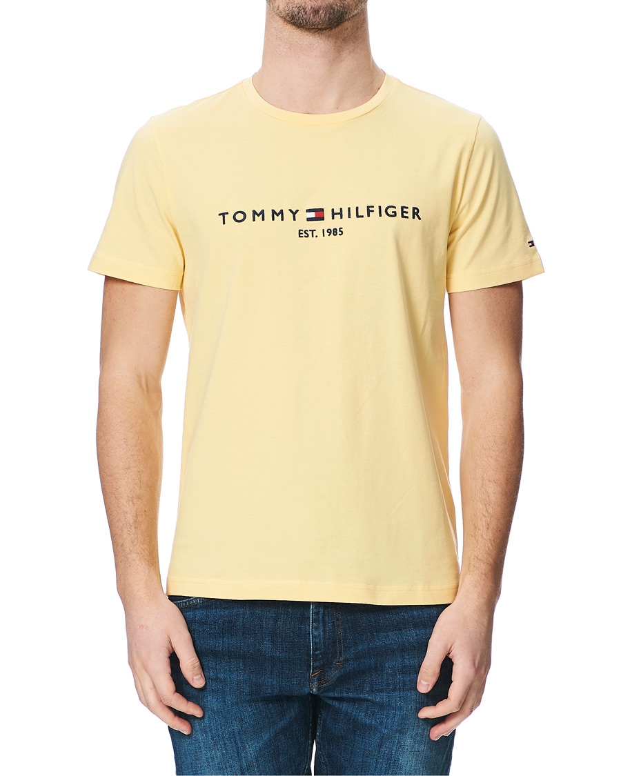 Heren | T-shirts | Tommy Hilfiger | Logo Crew Neck Tee Delicate Yellow