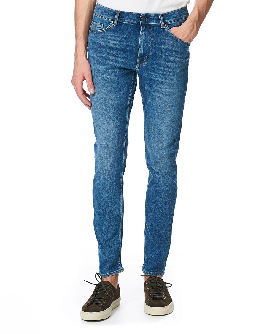 Heren | Jeans | Tiger of Sweden Jeans | Evolve Super Stretch Tide Jeans Light Blue