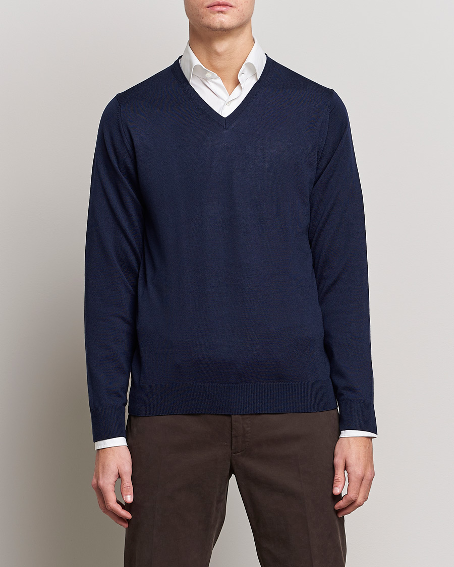 Heren | V-hals truien | Stenströms | Merino V-Neck Navy