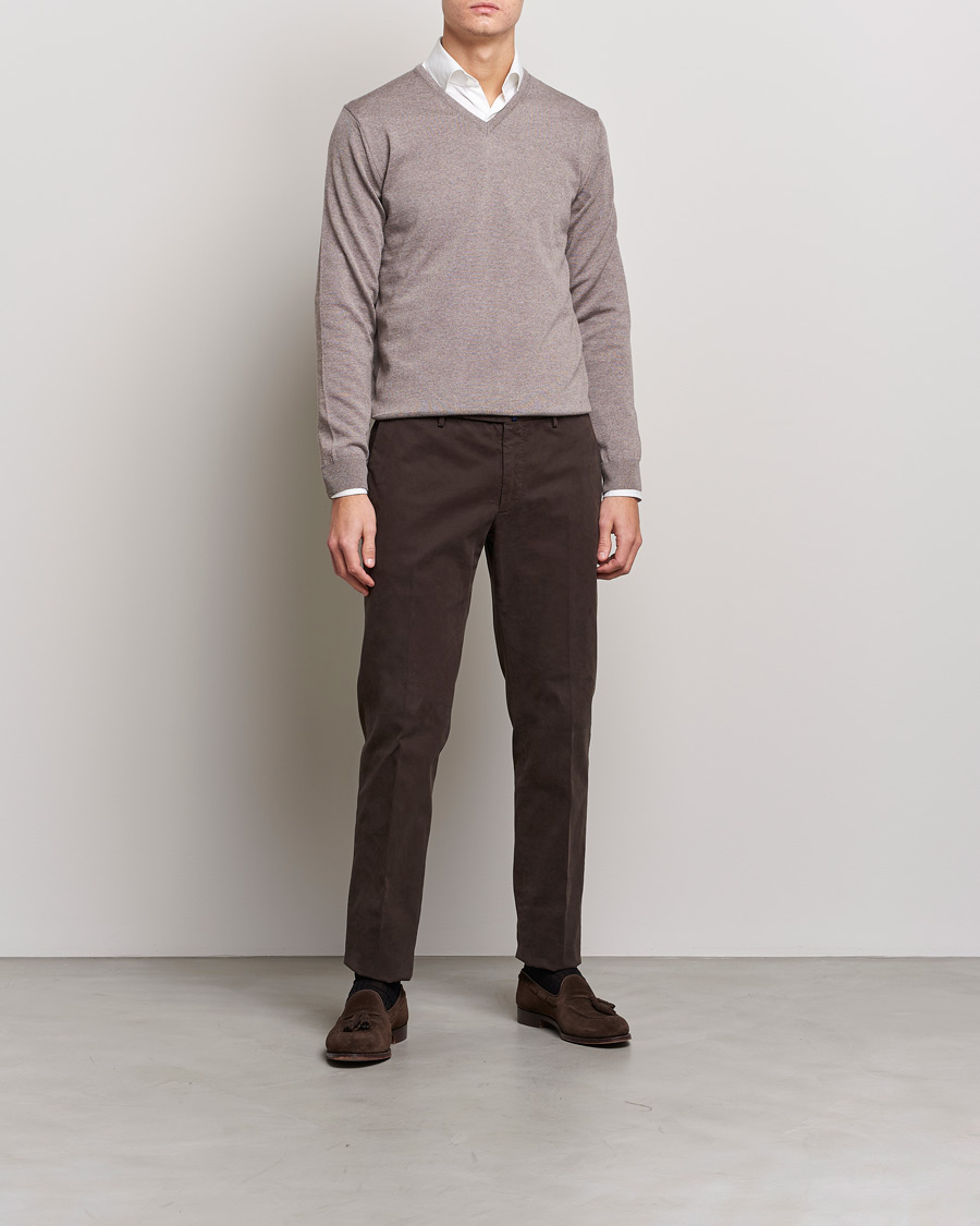 Heren | Truien | Stenströms | Merino V-Neck Mud Brown