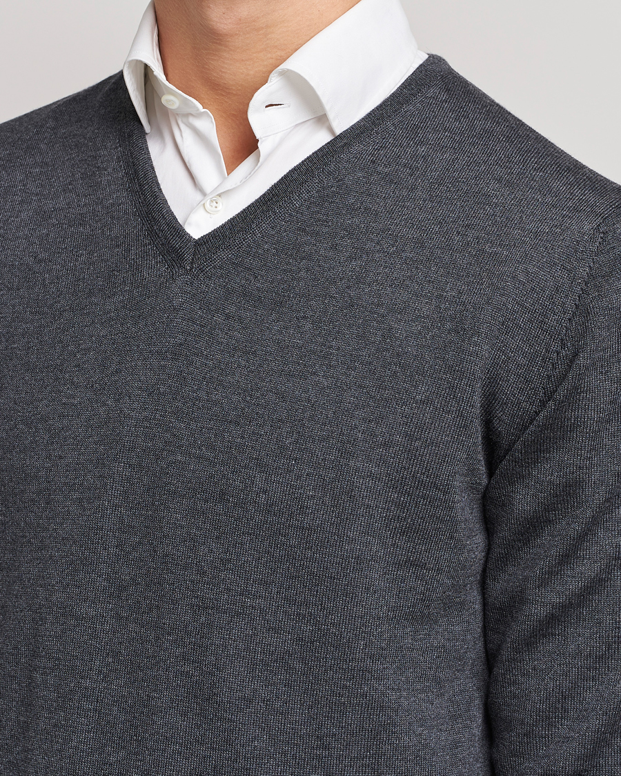 Heren | Truien | Stenströms | Merino V-Neck Anthracite