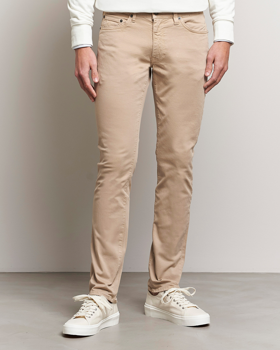 Heren | Broeken | GANT | Hayes Desert Jeans Dry Sand