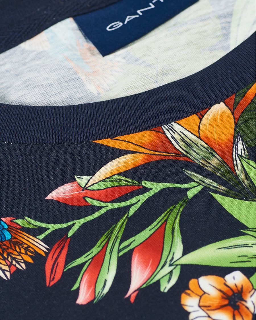Heren | T-shirts | GANT | Printed Humming Garden Tee Evening Blue