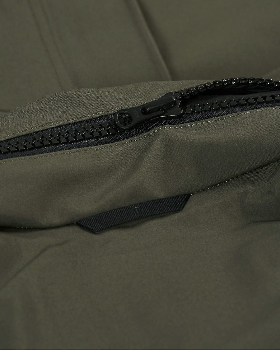 Heren | Jassen | Peak Performance | Softshell Field Jacket Black Olive