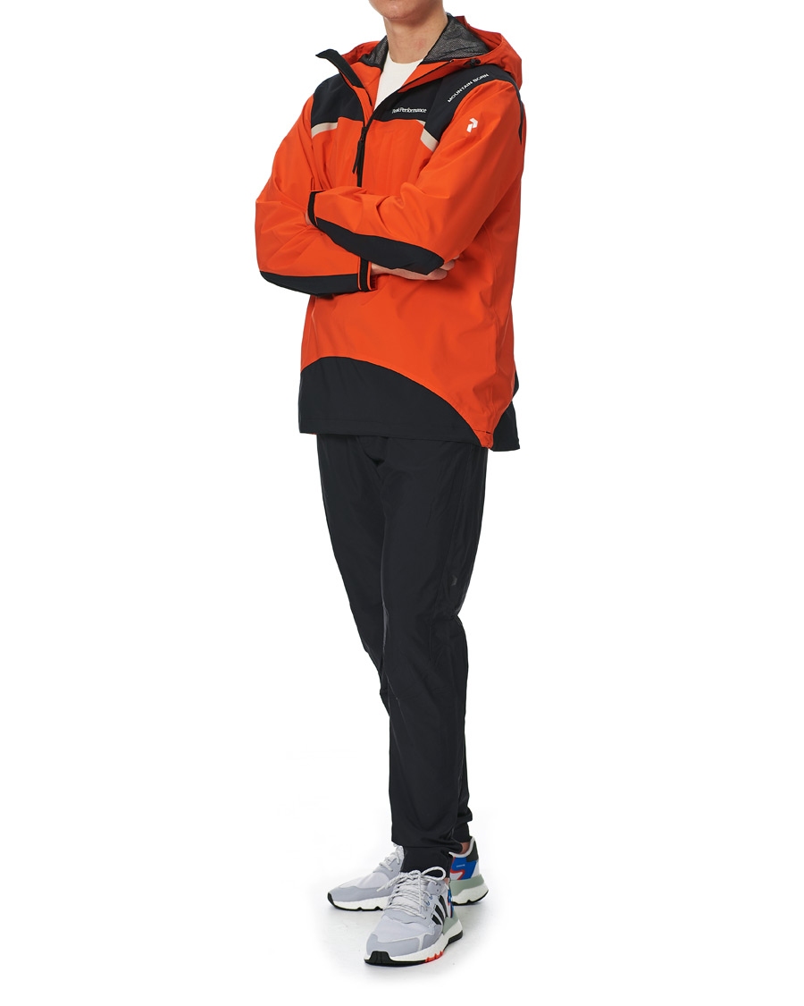 Heren | Jassen | Peak Performance | Stowaway Anorak Super Nova