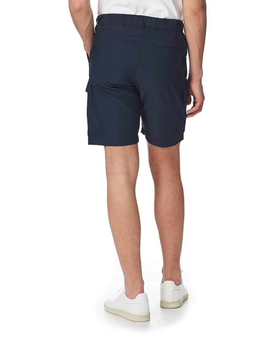 Heren | Korte broek | Peak Performance | Moment Cargo Shorts Blue Shadow