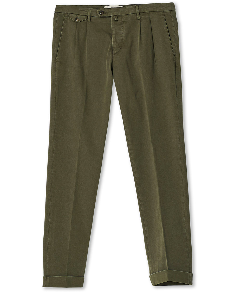 Heren | Broeken | Briglia 1949 | Easy Fit Pleated Cotton Chinos Olive