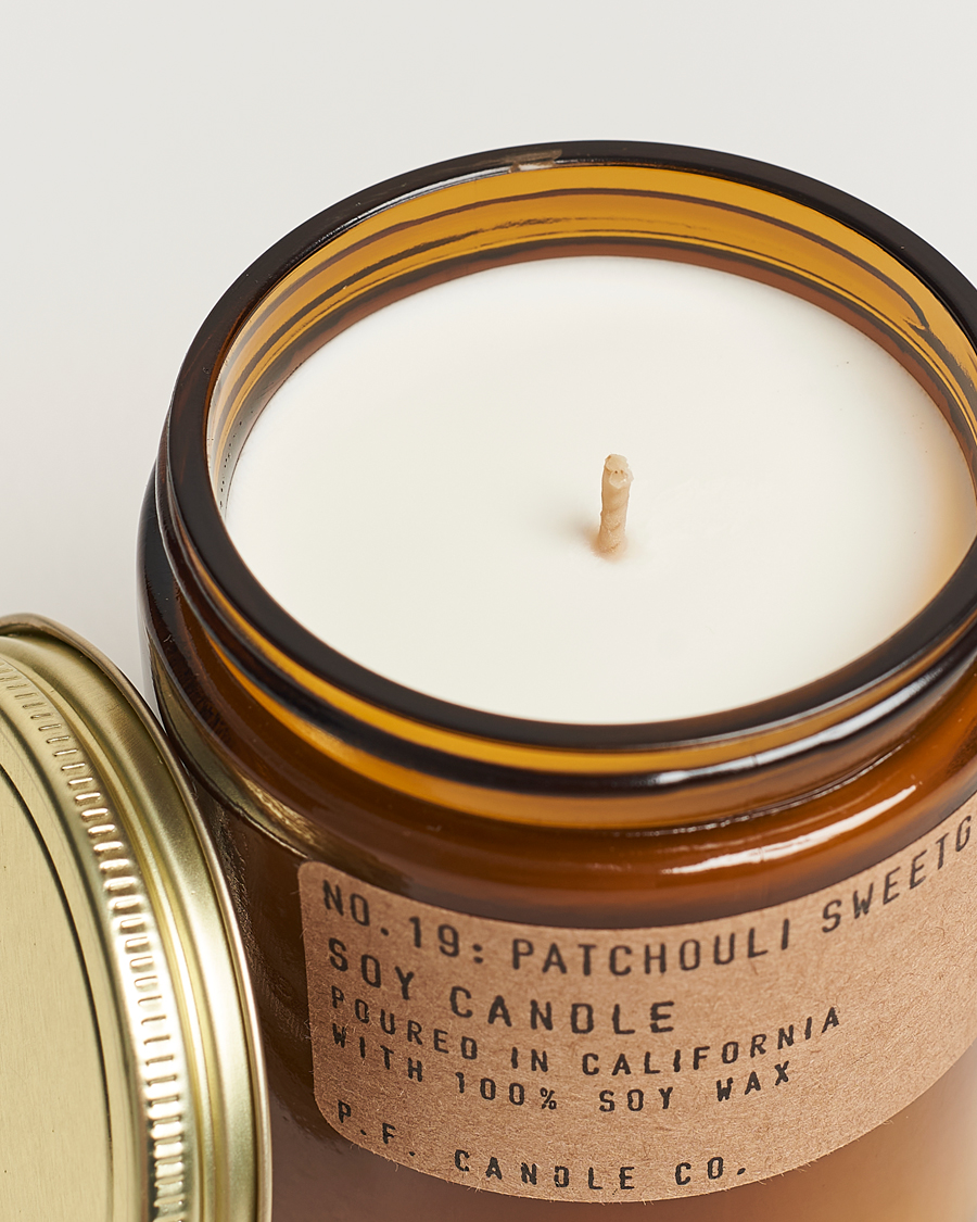 Heren | Geurkaarsen | P.F. Candle Co. | Soy Candle No. 19 Patchouli Sweetgrass 204g