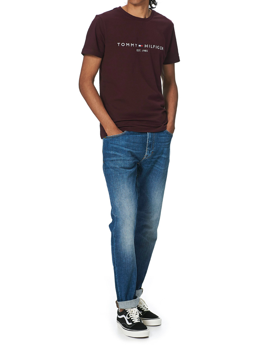 Heren | T-shirts | Tommy Hilfiger | Logo Crew Neck Tee Deep Burgundy