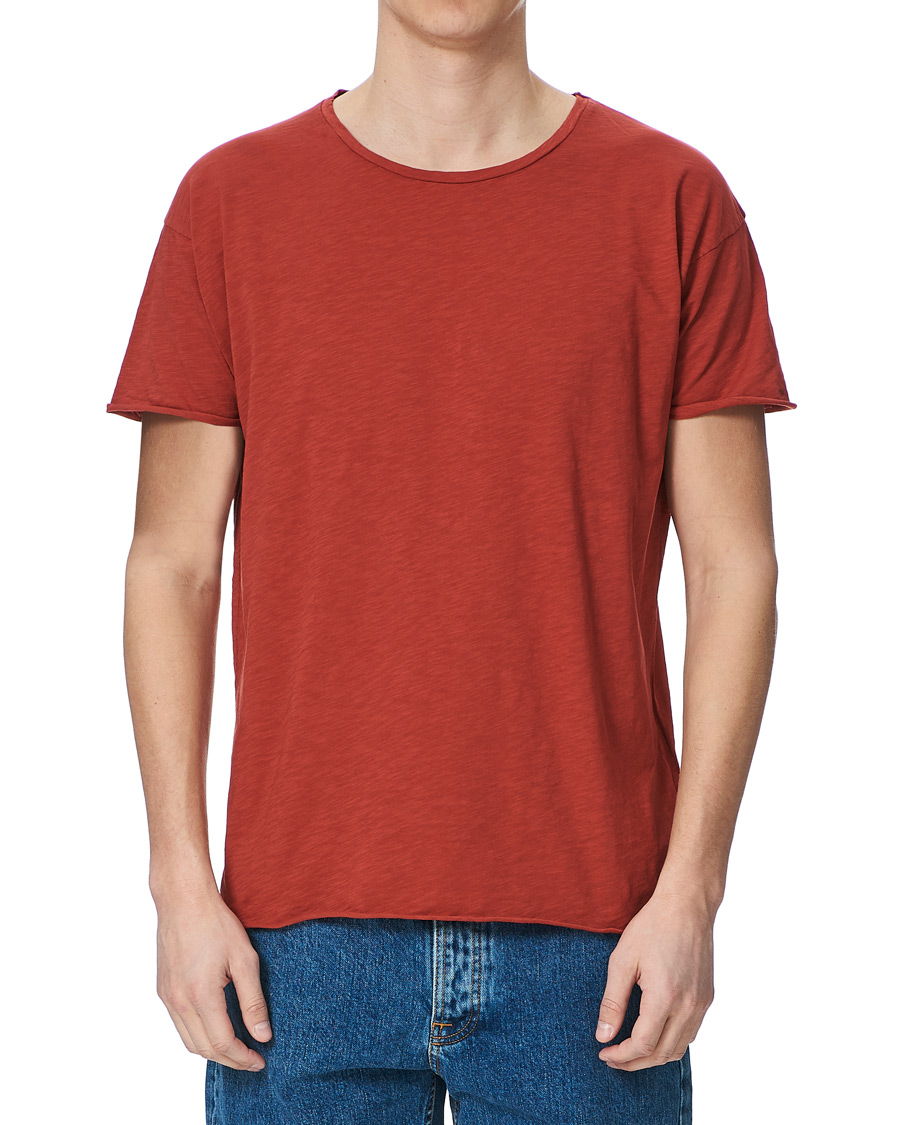 Heren | T-shirts | Nudie Jeans | Roger Slub Crew Neck Tee Poppy Red