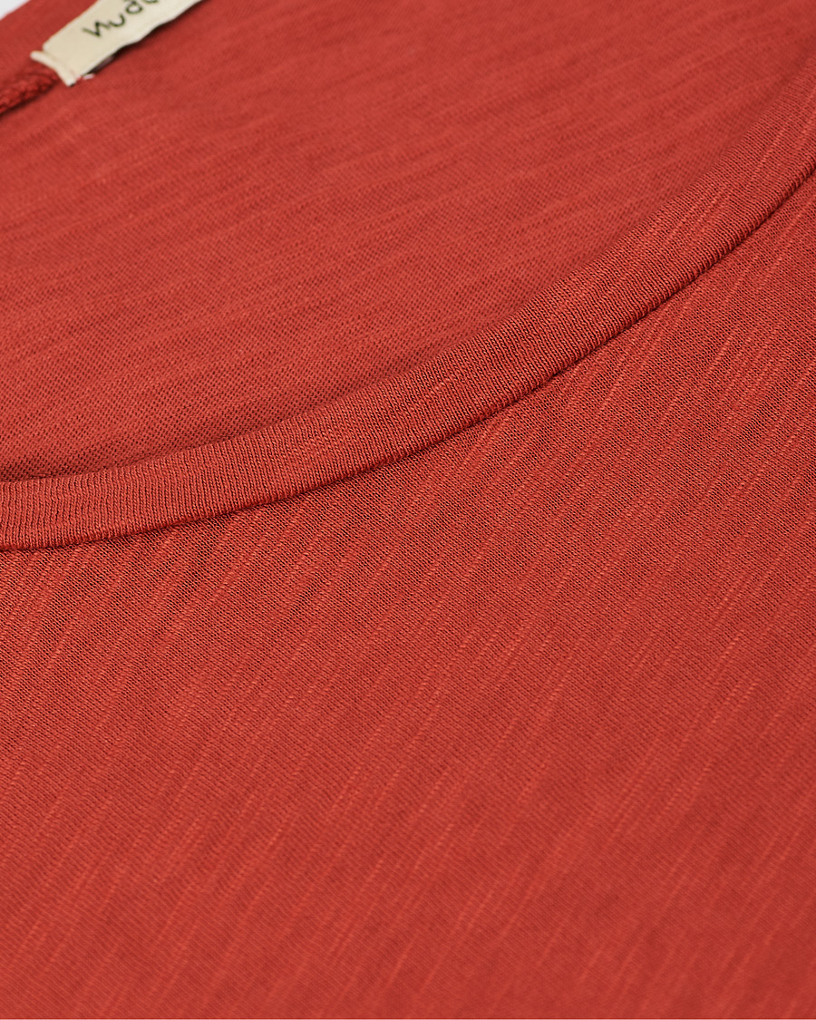 Heren | T-shirts | Nudie Jeans | Roger Slub Crew Neck Tee Poppy Red