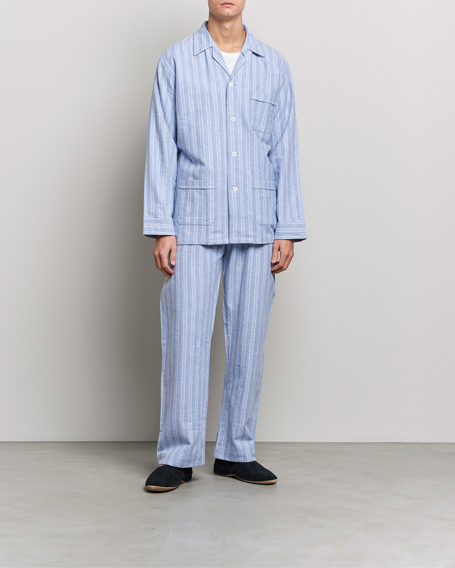 Heren | Pyjama's en gewaden | Derek Rose | Brushed Cotton Flannel Striped Pyjama Set Blue