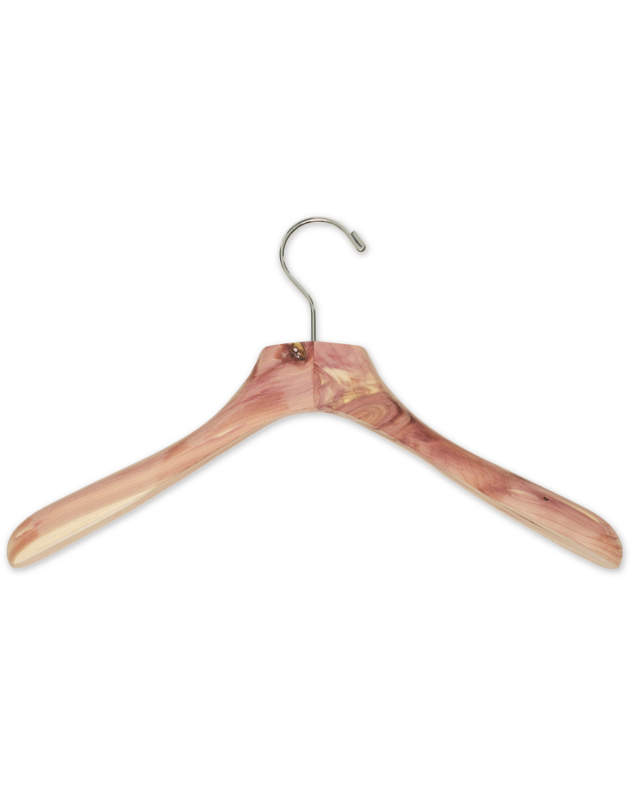 Heren | Care with Carl Cedar Wood Jacket Hanger | Care with Carl | Cedar Wood Jacket Hanger