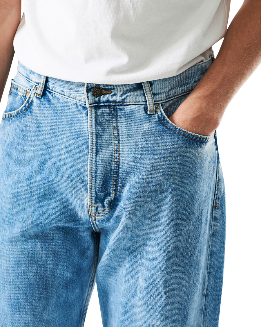 Heren | Jeans | J.Lindeberg | Johnny Light Washed Loose Jeans Light Blue