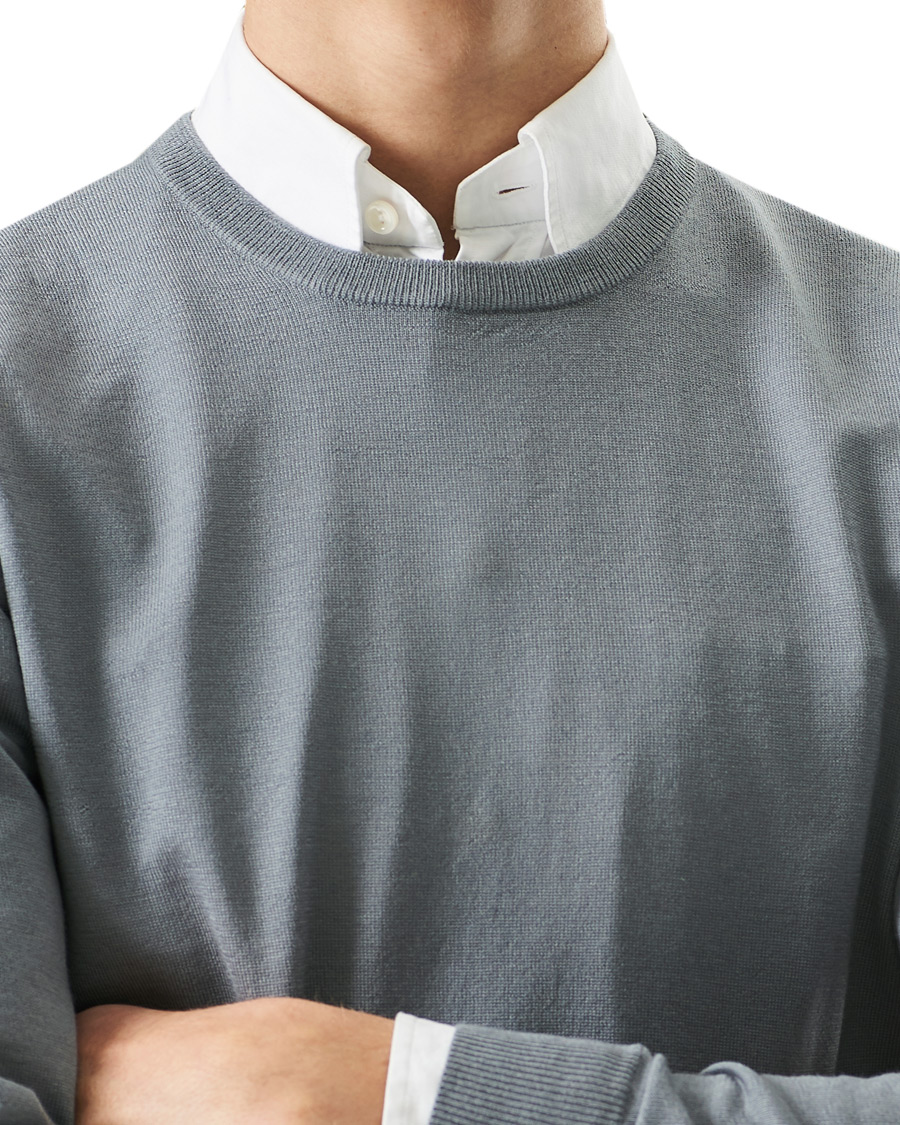 Heren | Truien | Tiger of Sweden | Nichols Extra Fine Merino Crew Neck Steel Grey