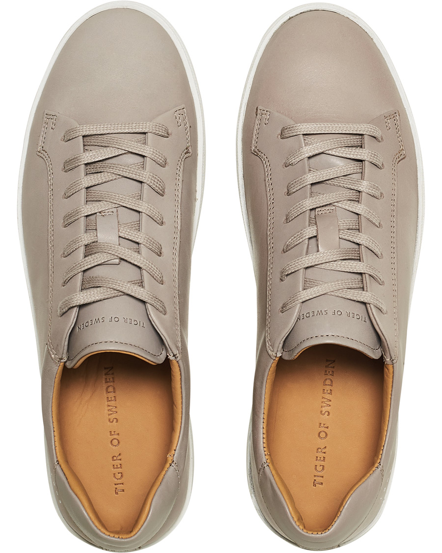 Heren | Tiger of Sweden Salas Suede Sneaker Clay | Tiger of Sweden | Salas Suede Sneaker Clay