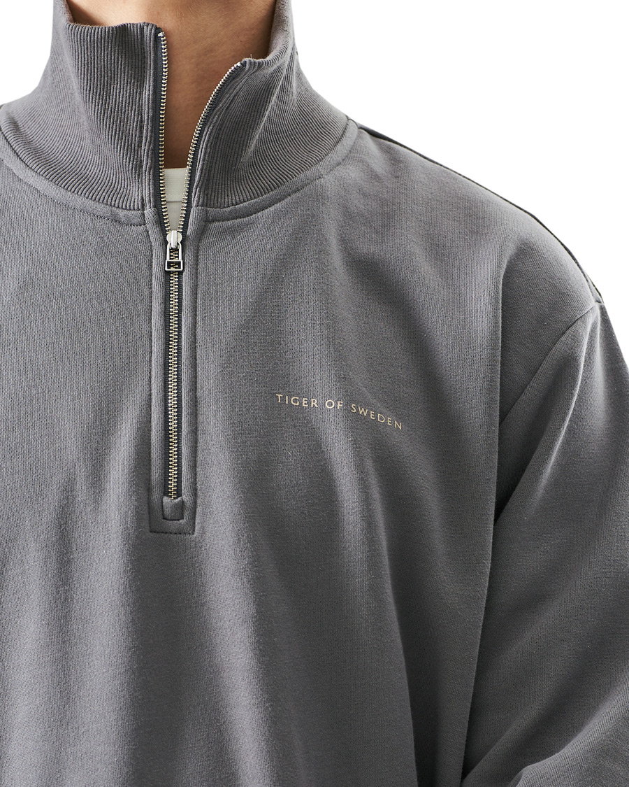 Heren | Truien | Tiger of Sweden | Marlon Half Zip Sweater Stone Grey
