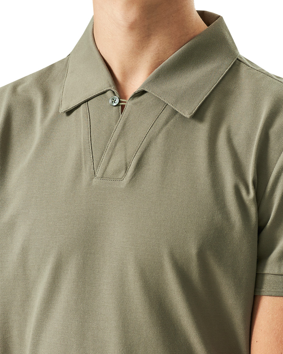 Heren | Polo's | Tiger of Sweden | Aderico Polo Light Khaki