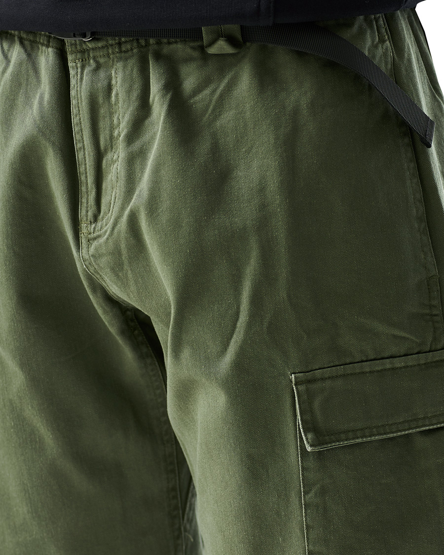 Heren | Korte broek | Peak Performance | Cotton Cargo Shorts Pine Neddle