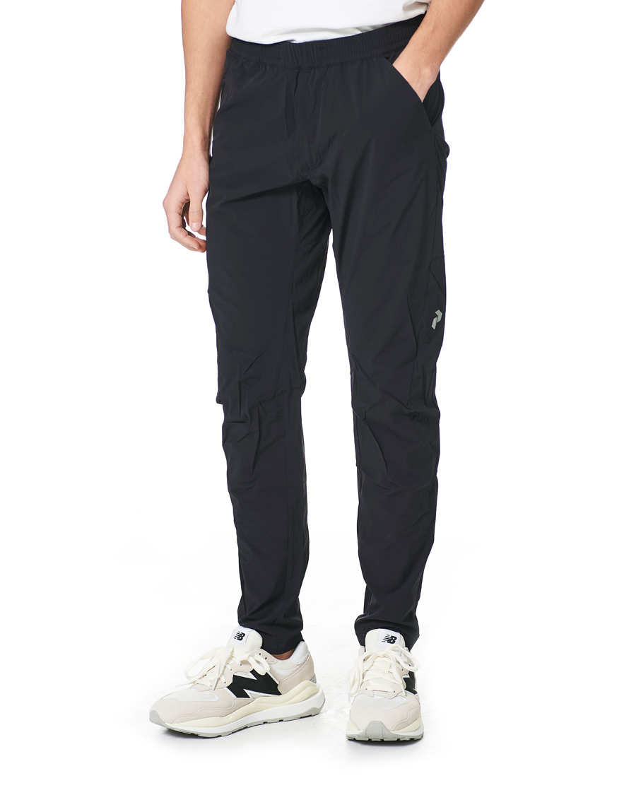 Heren | Broeken | Peak Performance | Tech Light Wowen Pant Black