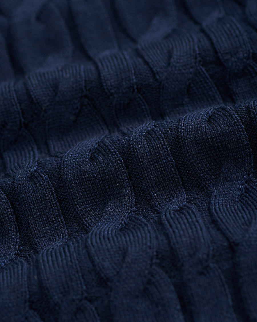 Heren | Truien | Stenströms | Contast Merino Cable V-Neck Navy