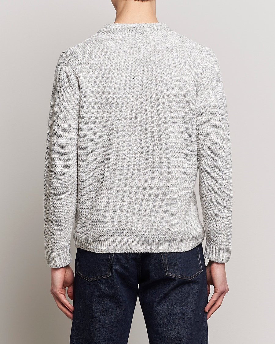 Heren | Truien | Inis Meáin | Moss Stiched Linen Crew Neck Cream