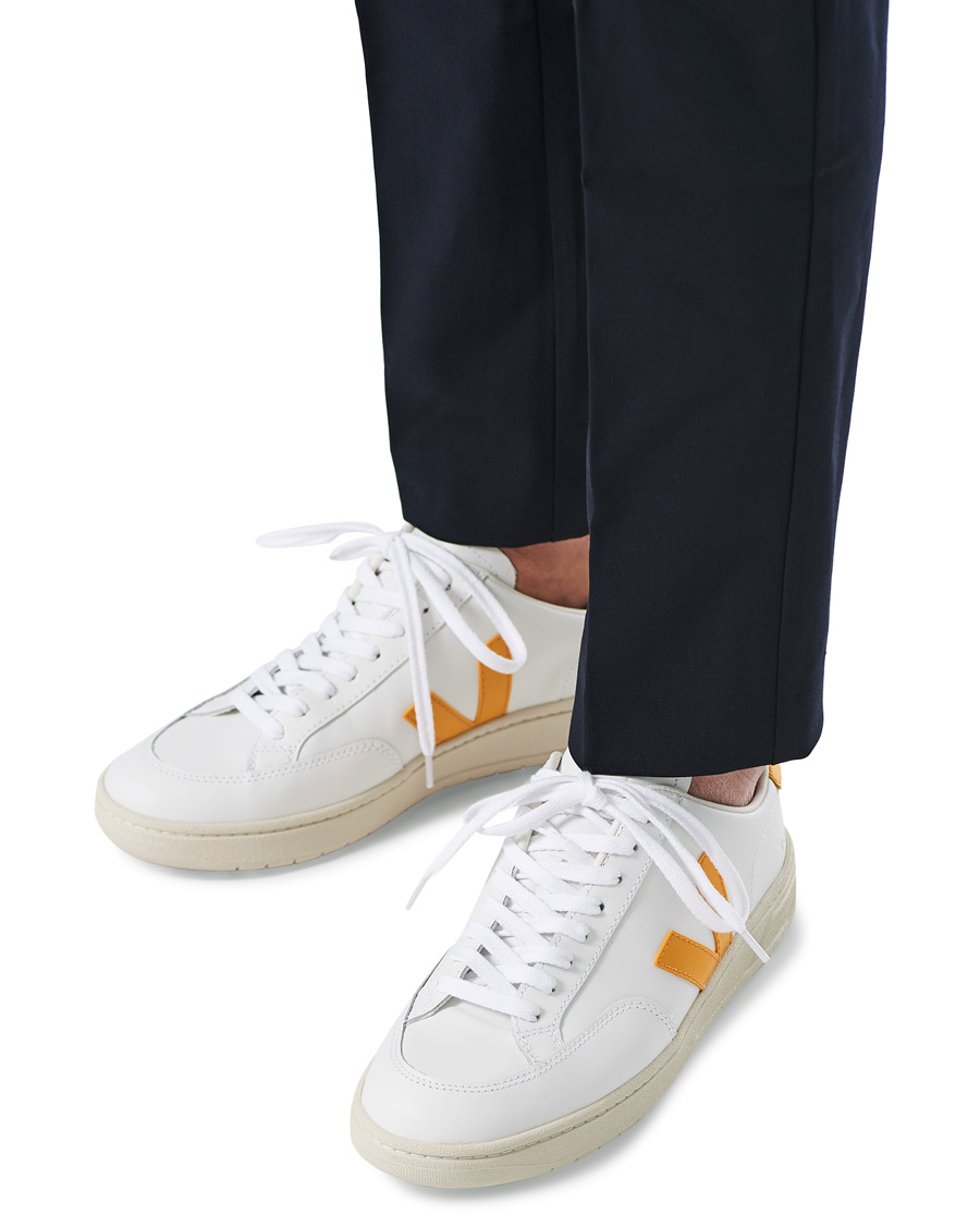 Heren | Veja V-12 Leather Sneaker Extra White/Ouro | Veja | V-12 Leather Sneaker Extra White/Ouro
