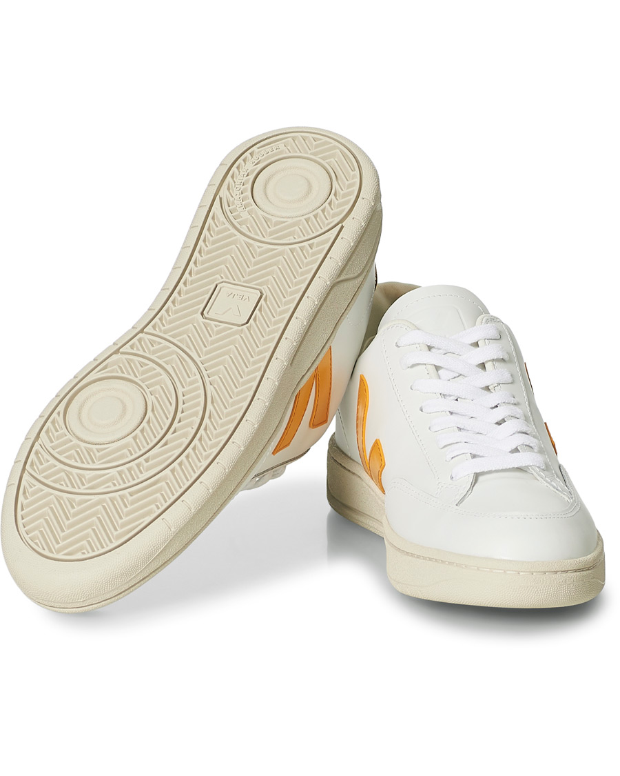 Heren | Veja V-12 Leather Sneaker Extra White/Ouro | Veja | V-12 Leather Sneaker Extra White/Ouro