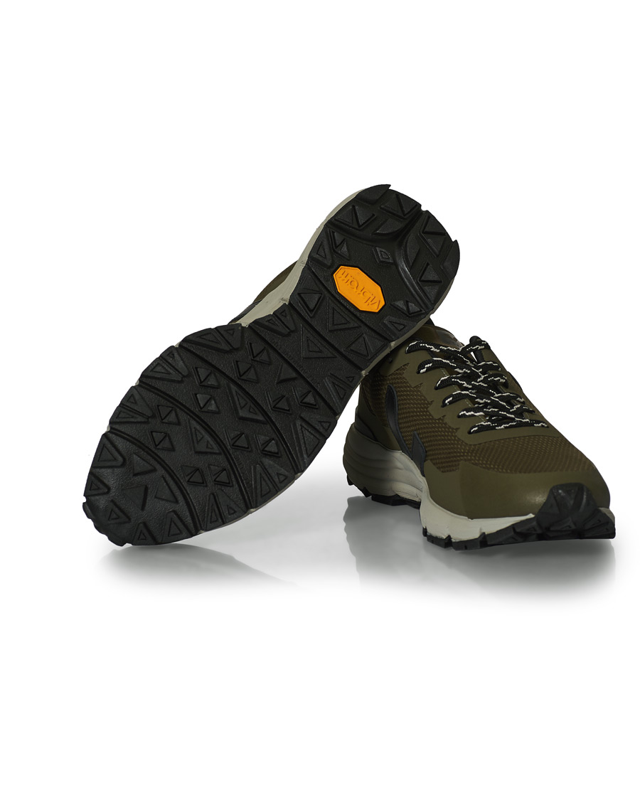 Heren | Veja Dekkan Vibram Running Sneaker Khaki/Black | Veja | Dekkan Vibram Running Sneaker Khaki/Black
