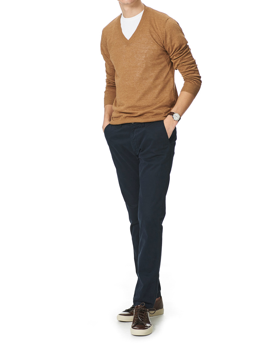 Heren | Truien | Oscar Jacobson | Lionel Linen/Cotton V-Neck Brown