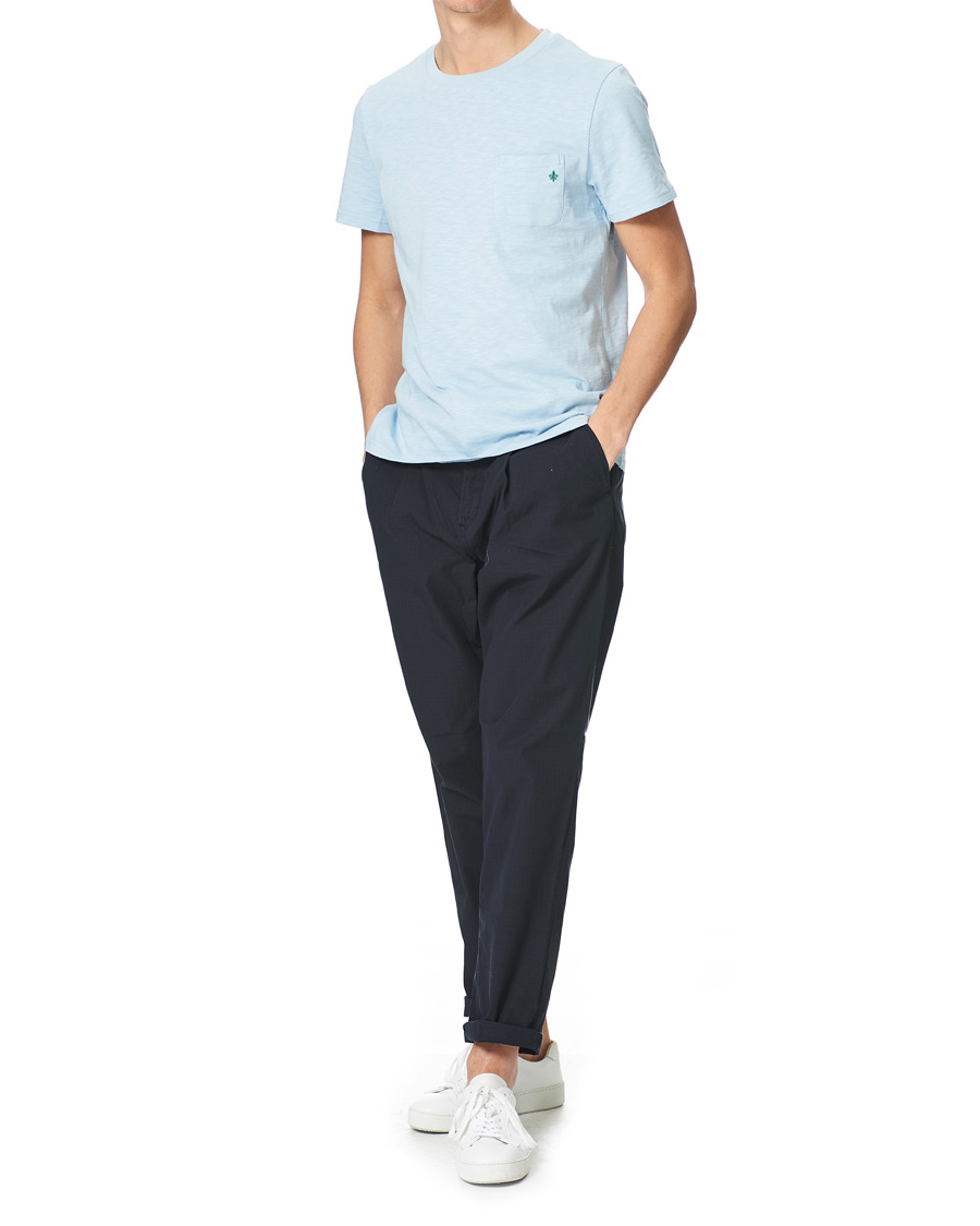 Heren | T-shirts | Morris | Lily Slub Pocket Crew Neck Tee Light Blue