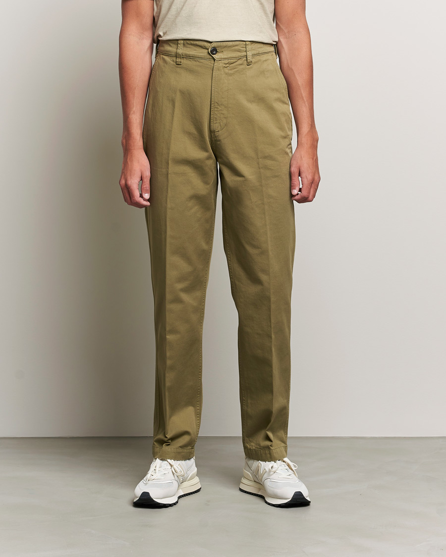 Heren | Best of British | Drake's | Flat Front Cotton Chino Olive