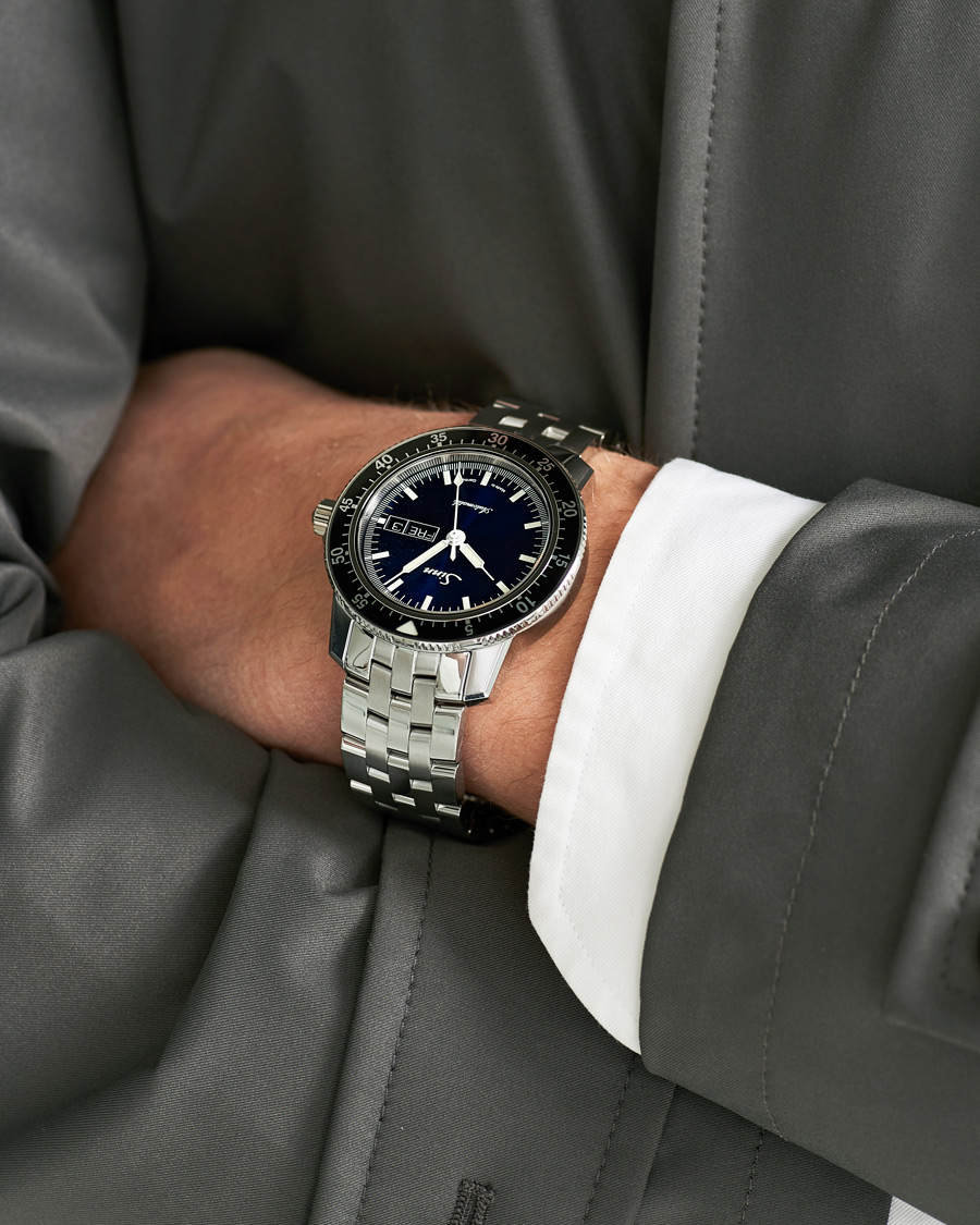 Heren | Fine watches | Sinn | 104 I B Pilot Watch 41mm Steel Link Dark Blue