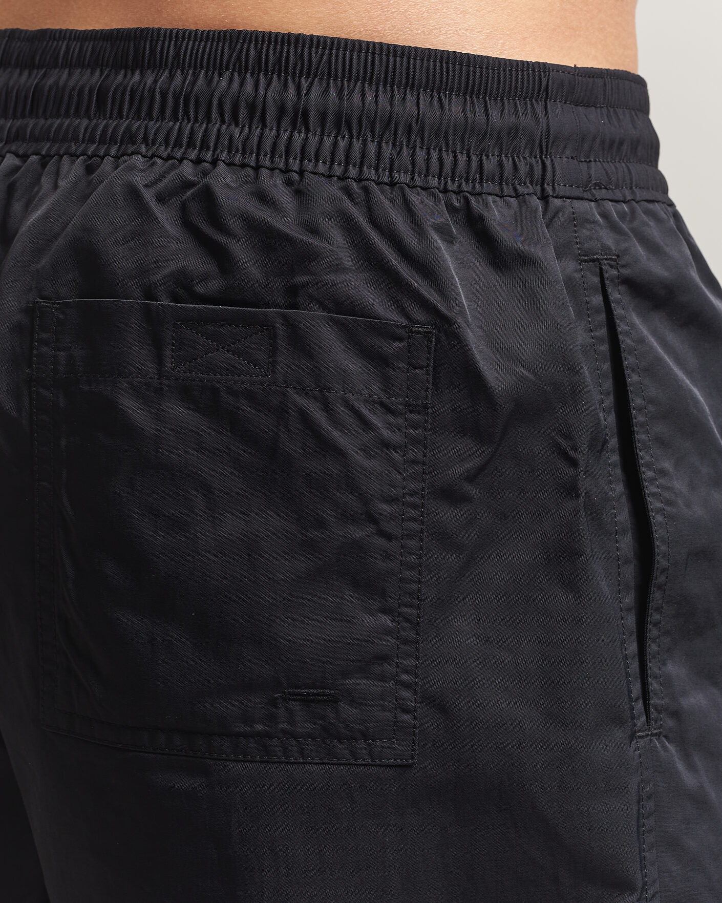 Heren | Zwembroek | Colorful Standard | Classic Organic Swim Shorts Deep Black